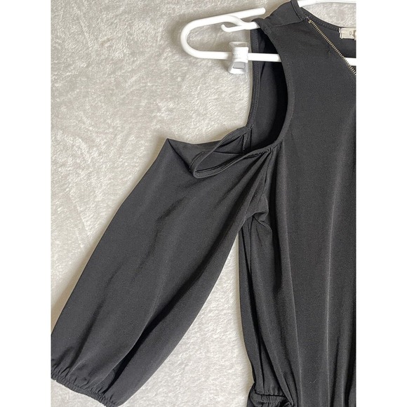PAPER plane black cold shoulder shorts romper zip front sz Small Elastic Waist - Picture 2 of 8